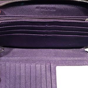 Micheal Kors Saffiano Leather Continental Wallet